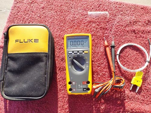 FLUKE 179 *NEAR MINT!* TRUE RMS MULTIMETER!  EVEN MEASURES TEMPERATURE!