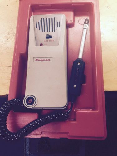 SNAP-ON ACT5500  FREON LEAK DETECTOR