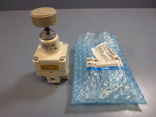 1 Nib SMC IR2000-N02 Pressure Regulator 0.7 - 29 Psi 1/4&#034; Inlet IR2000N02