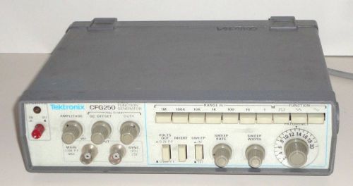 Tektronix CFG250 2MHz FUNCTION GENERATOR ~ Powers On ~ Very Clean