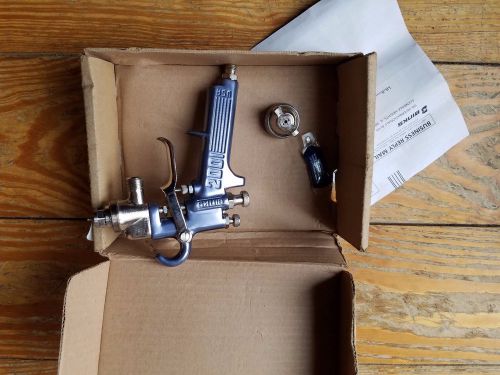 Binks paint spray gun model 2001 w/ 63pb nozzle new 6211-2800-7 63bss usa deal! for sale