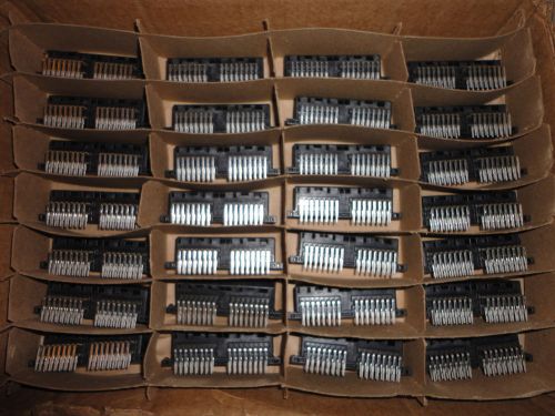 112 YAZAKI ELCOM 1.5 SYSTEM CONNECTORS 32P PCB SEMICONDUCTORS # 7382-552-30 NIB