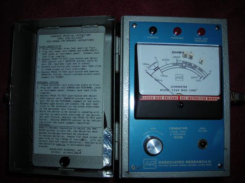 Associated Research Meg-Chek Megohmmeter Apparatus Electric Conductivity Tester