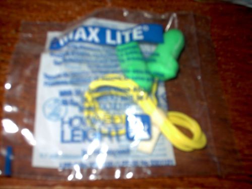 50 PAIR HOWARD LEIGHT MAX LITE LPF-30 EAR PLUGS (CORDED) NRR 30