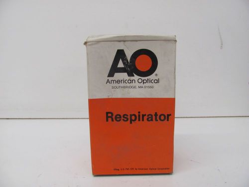 AMERICAN OPTICAL R9722 RESPIRATOR, CHLORINE, HYDROGEN CHLORIDE, SULFUR DIOX. NIB