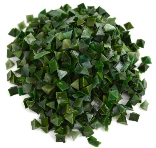 1 lb RESIN TUMBLING MEDIA RUST CUTTING ABRASIVE TUMBLER GREEN 1/4&#034; PYRAMID SOFT