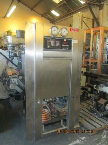 GETINGE STAINLESS STEAM STERILIZER / AUTOCLAVE