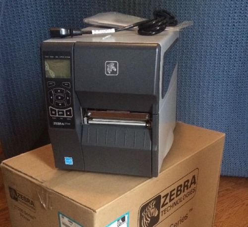 Zebra ZT230 Direct Thermal Printer ZT23043-D01200FZ 300 DPI, **NEW**