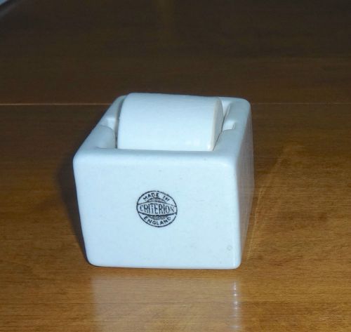 VINTAGE WHITE PORCELAIN STAMP WETTER OR MOISTENER CRITERION MADE IN ENGLAND