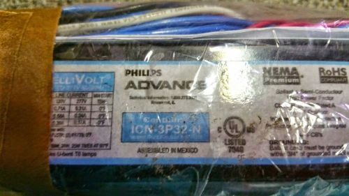 2 Phillips Advance Ballast Centium ICN-3P32-N