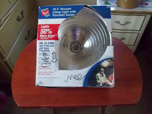 Commercial electric™ 10 1/2&#034; brooder clamp light w/porcelain socket &amp; 8 ft. cord for sale