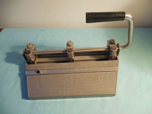 VTG BOSTON HEAVY DUTY 3 HOLE PUNCH - HUNT MFG. CO. NC - USA - USE OR REPURPOSE