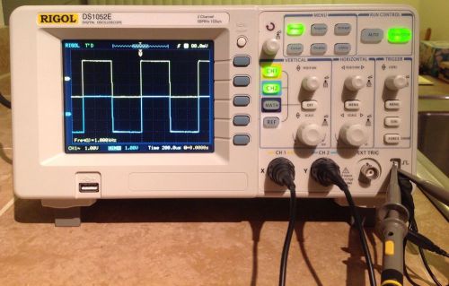 Rigol DS1052E 2-Ch 50MHz Digital Oscilloscope (100MHz Upgrade / All Accessories)