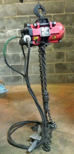 ARO 1/2 TON PNEUMATIC CHAIN HOIST WITH PENDANT CONTROL