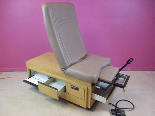 Hamilton OB/GYN Hydraulic Electric Power Exam Table Chair with Foot Switch