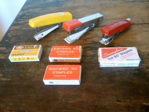 Vtg Lot 3 Mini Staplers &amp; 4 Boxes of Staples Swingline &#034;Tot 50&#034; Sanko 10 KW #10