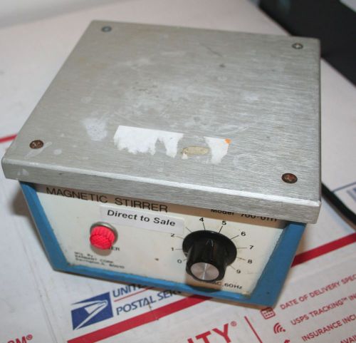 BARNANT Magnetic Stirrer 700-0111 700 Series Mixer working