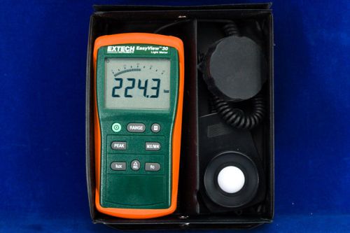 EXTECH EA30: EasyView Wide Range Light Meter