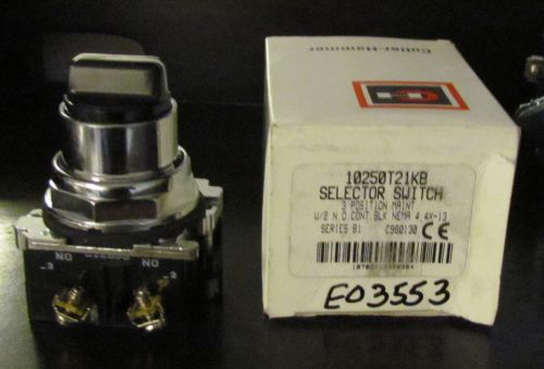 Cutler Hammer Selector Switch 3 pos. Main. NEMA 4,4x-13 New In Box