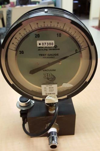 30 psi pressure/vacuum gauge by 3d instruments pn 25254-21c51    0.50% accuracy for sale