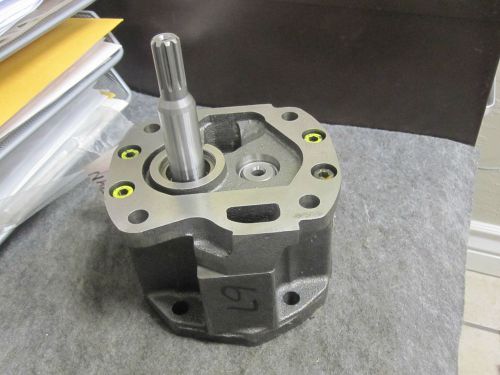 NEW DANA SPICER PUMP ASSY # 249584N