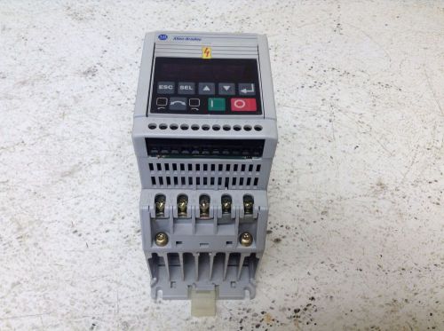 Allen Bradley 160-BA01NSF1P1 Ser B FRN 6 0.5 HP .37 kW VFD 160BA01NSF1P1