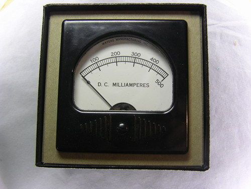 Vintage Waters Manufacturing 3&#034; Square 0-500mA DC Panel Meter Bakelite Case