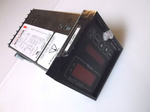 Watlow Controls Series 920 Temperature Controller 920A-3BB0-B000