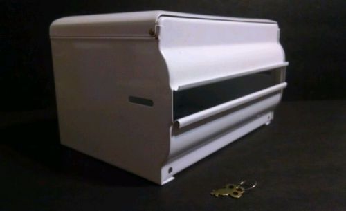 VINTAGE WHITE METAL PAPER TOWEL DISPENSER