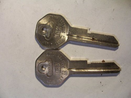 2 OEM  BRIGGS &amp; STRATTON  NOS GM    GTO 2 -  B-10   KEYS UNCUT  ORIGINAL