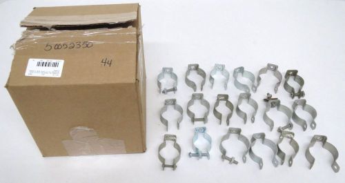 LOT 18 NEW MINERALLAC ASSORTED 3&amp;2-1/2IN TO 1-1/4IN SIDE FLANGED CLAMPS B281480