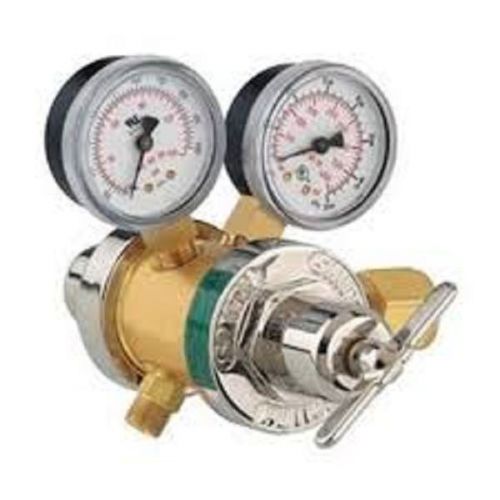 NEW! SMITH STAGE 2 OXYGEN REGULATOR P/N 35-125-540