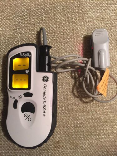 White GE Tuffsat Handheld Pulse Ox SpO2