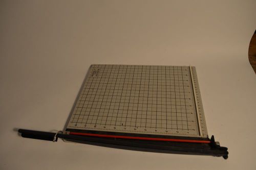 BOSTON 26912 PAPER CUTTER papercutter trimmer SHARP!