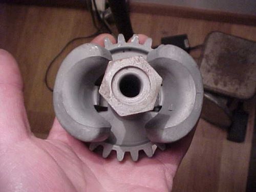 International Harvester IHC LA LB 1 1/2-2 1/2  3-5HP Gas Engine Governor 3567-DA