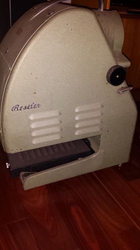 Vintage Vu Lyte II Opaque Projector by Beseler