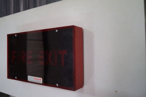 TATA HONEYWELL  FIRE EXIT SIGN BOARD T010007869