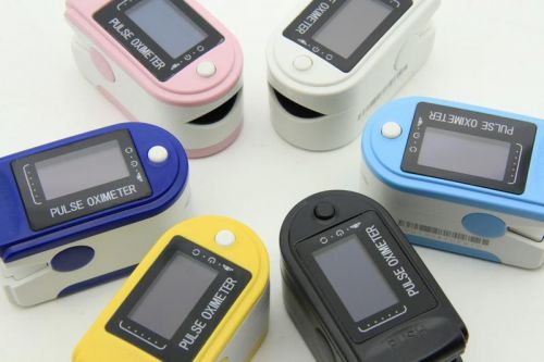 CE FDA Fingertip Pulse Oximeter, Blood Oxygen CMS50D 6 color for you OLED New-
							
							show original title