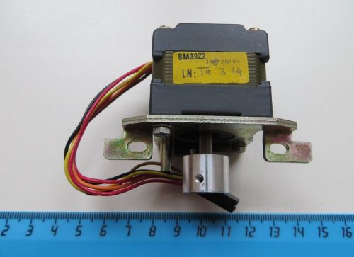 Unipolar stepper motor SM39Z2 V12 1.8/step in good condition.