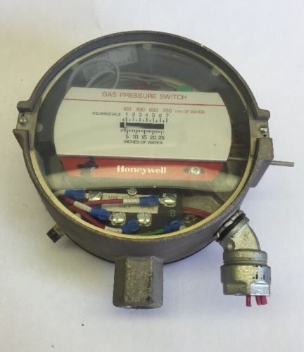 Honeywell Gas/Air Pressure Switch Model C437K 1007