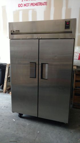 True stg2r-2s series 52&#034; two section solid door reach in refrigerator for sale