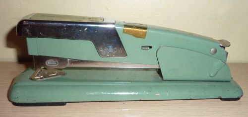 Arrow Fastener Company ~ Vintage Arrow 210 Stapler