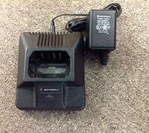 Motorola standard charger htn9702a with motorola power cord for sale