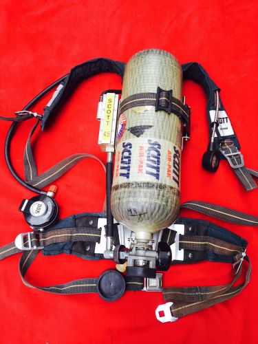 Scott - 4.5 SCBA  W/ 2216 psi bottle