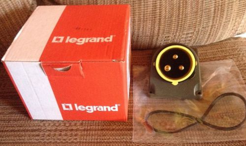 Legrand Hypra  519 70 16A 110V IP 44 industrial 3 prong socket 51 970 2P+