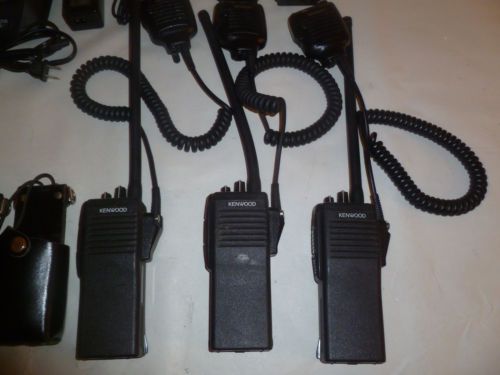 THREE Kenwood TK-190-1 29.7-37.0 MHz Low Band TK-190 Two Way Radios w Mics a