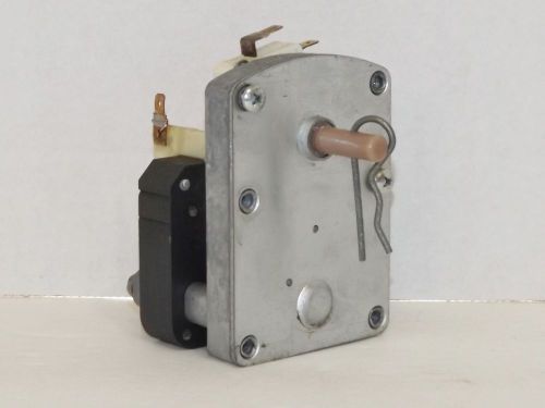 Lance Vending Machine USI 2051L : Flat Wire Helix 360* Motor Part# 33943 {P464}