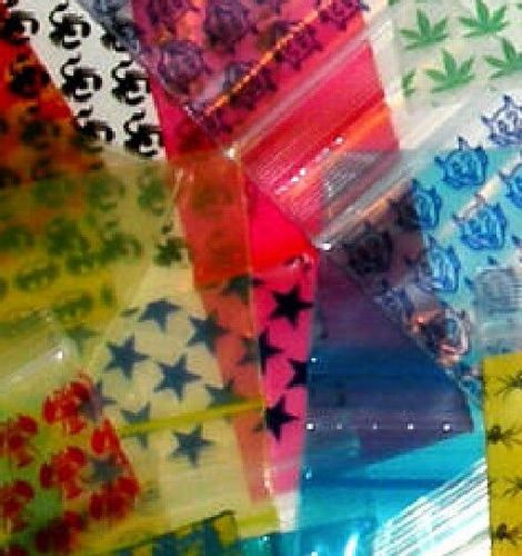 500 Mixed Designs Baggies 3434 mini ziplock bags 3/4&#034; x 3/4&#034; Apple Brand