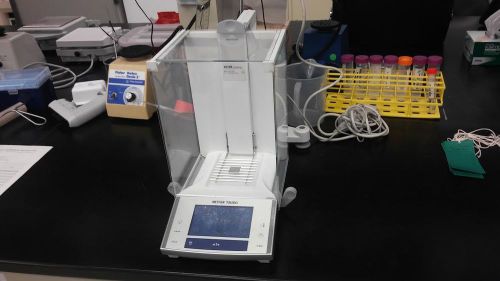 METTLER TOLEDO XS 105 Analytical Balance  41g/120  D = 0.01mg/0.1mg